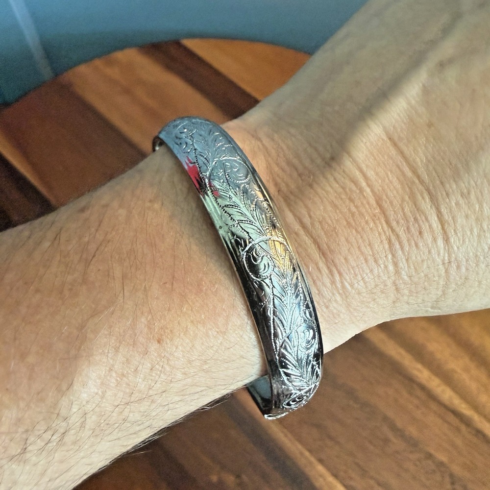 Vintage Engraved Hinged Silver Tone Bangle Bracelet Floral Scroll 2 5/8" ID